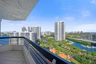 19101 NE 36th Ct, Aventura, FL 33180 - Photo 21
