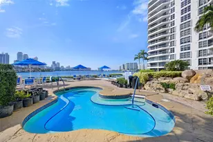 19101 NE 36th Ct, Aventura, FL 33180 - Photo 25