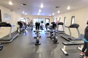 9861 Sunrise Lakes Blvd, Sunrise, FL 33322 - Photo 23