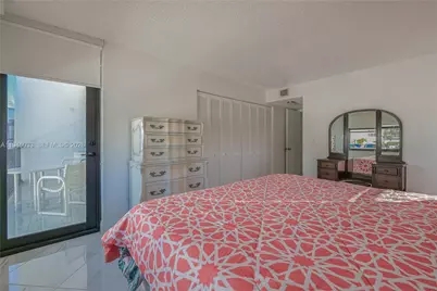 2401 S Ocean Dr #305, Hollywood, FL 33019 - Photo 15