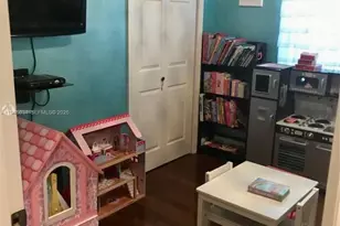 7 NW 116th St, Miami, FL 33168 - Photo 9