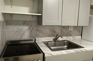 732 Moffett St, Hallandale Beach, FL 33009 - Photo 9