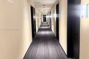 398 NE 5th St, Miami, FL 33132 - Photo 19