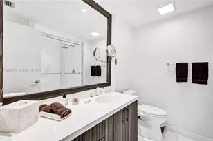 20281 E Country Club Dr, Aventura, FL 33180 - Photo 11