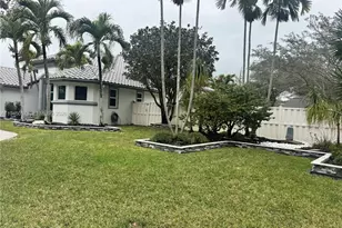 13707 NW 21st St, Pembroke Pines, FL 33028 - Photo 7