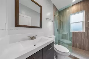 1020 SW 23rd Ave, Miami, FL 33135 - Photo 9