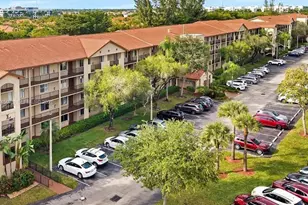 900 SW 142nd Ave, Pembroke Pines, FL 33027 - Photo 1