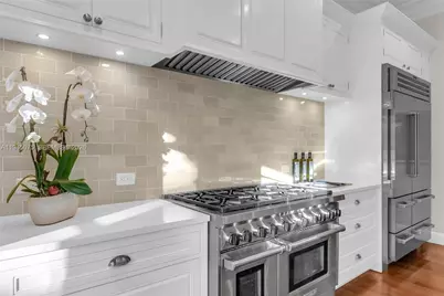 7426 SW 49th Pl, Miami, FL 33143 - Photo 13