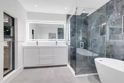 340 SE 13th Ave, Pompano Beach, FL 33060 - Photo 33