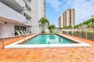 1650 NE 115th St, Miami, FL 33181 - Photo 19