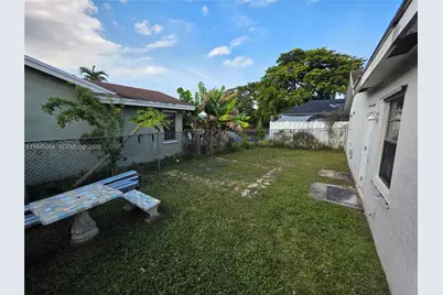 5307 NW 93rd Ave, Sunrise, FL 33351 - Photo 15