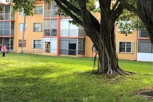 4374 NW 9th Ave, Deerfield Beach, FL 33064 - Photo 9