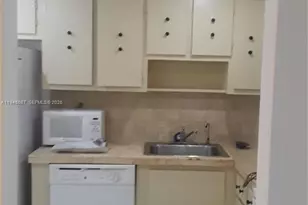 4374 NW 9th Ave, Deerfield Beach, FL 33064 - Photo 3
