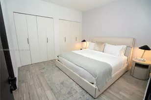 398 NE 5th St, Miami, FL 33132 - Photo 11