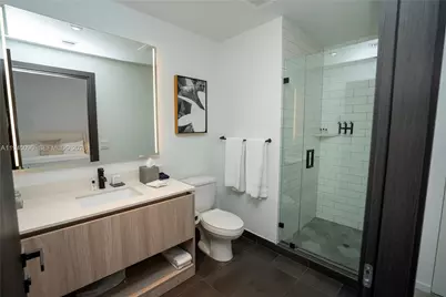 398 NE 5th St #1617, Miami, FL 33132 - Photo 13