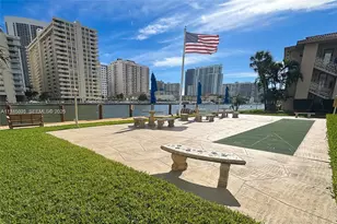 2600 Diana Dr, Hallandale Beach, FL 33009 - Photo 21