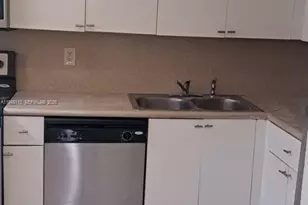 4255 N University Dr, Sunrise, FL 33351 - Photo 29