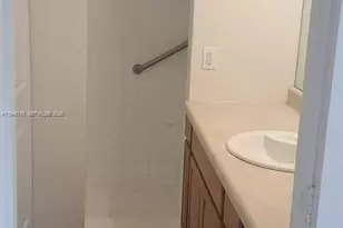 4255 N University Dr, Sunrise, FL 33351 - Photo 19