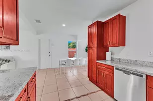 2461 SW 16th Ct, Fort Lauderdale, FL 33312 - Photo 15