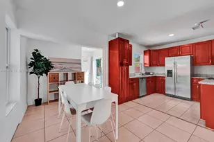 2461 SW 16th Ct, Fort Lauderdale, FL 33312 - Photo 13