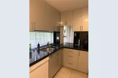 17021 N Bay Rd #222, Sunny Isles Beach, FL 33160 - Photo 3