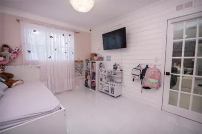 150 NE 31st St, Pompano Beach, FL 33064 - Photo 17