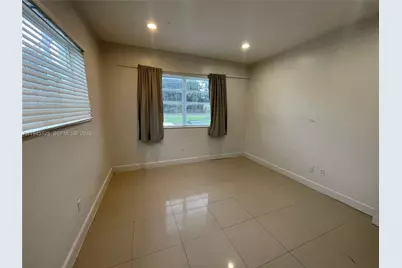 250 S Shore Dr #1, Miami Beach, FL 33141 - Photo 11