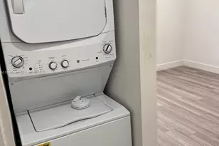 852 SW 13th Ave, Miami, FL 33135 - Photo 11