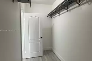 11271 NW 84th St, Doral, FL 33178 - Photo 17