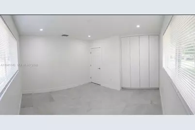 973 NW 8th St, Homestead, FL 33030 - Photo 9