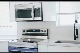 973 NW 8th St, Homestead, FL 33030 - Photo 3