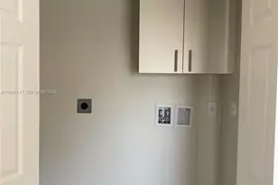 447 SW 78th Ct, Unincorporated Dade County, FL 33144 - Photo 9