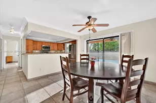 1621 NW 110th Terrace, Pembroke Pines, FL 33026 - Photo 7