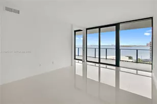 650 NE 32th St, Miami, FL 33137 - Photo 13