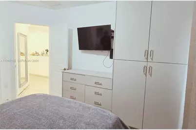 1002 NW 208th Ter, Miami Gardens, FL 33169 - Photo 11