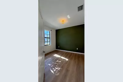 11383 SW 248th Ter, Homestead, FL 33032 - Photo 7