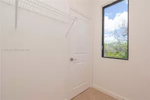 1166 SW 6th Ave, Florida City, FL 33034 - Photo 17