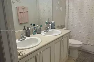 501 Talia Cir, Palm Springs, FL 33461 - Photo 19