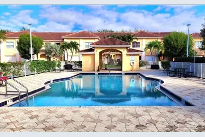 501 Talia Cir, Palm Springs, FL 33461 - Photo 1