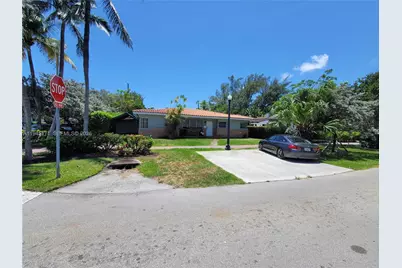 1300 Marseille Dr, Miami Beach, FL 33141 - Photo 1
