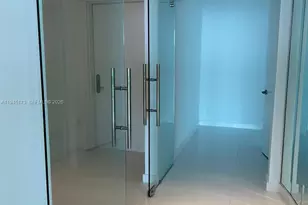 1331 Brickell Bay Dr, Miami, FL 33131 - Photo 13