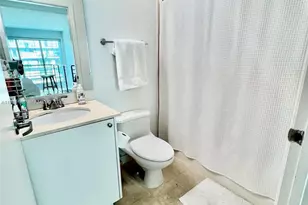 60 SW 13th St, Miami, FL 33130 - Photo 21