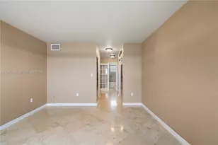 1075 NE Miami Gardens Dr, Miami, FL 33179 - Photo 25