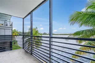 1075 NE Miami Gardens Dr, Miami, FL 33179 - Photo 17