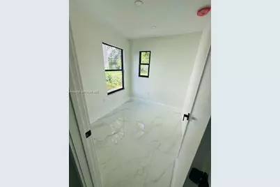 905 SW 13th Ct, Miami, FL 33135 - Photo 35