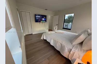 905 SW 13th Ct, Miami, FL 33135 - Photo 19