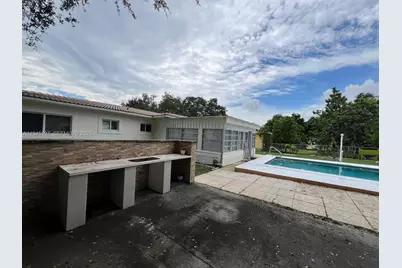 1735 NE 157th Ter, North Miami Beach, FL 33162 - Photo 17