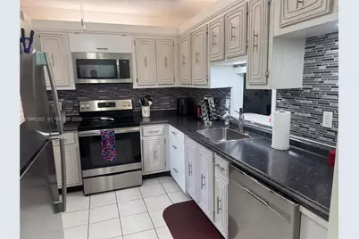 2861 Somerset Dr #409, Lauderdale Lakes, FL 33311 - Photo 1