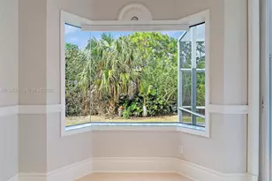 719 SW Munjack Cir, Port Saint Lucie, FL 34986 - Photo 7