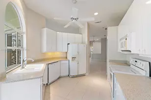 719 SW Munjack Cir, Port Saint Lucie, FL 34986 - Photo 9